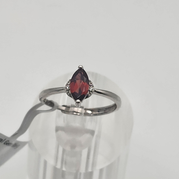NWT Sterling Silver & Natural Garnet Adjustable Ring